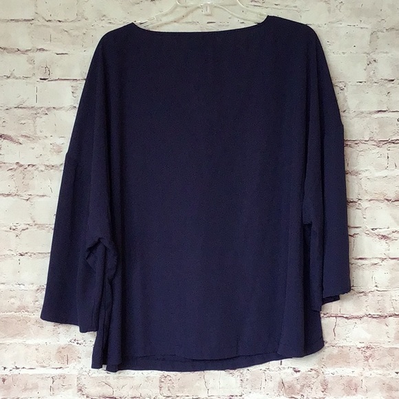 Lane Bryant top 🦋 - Picture 3 of 9